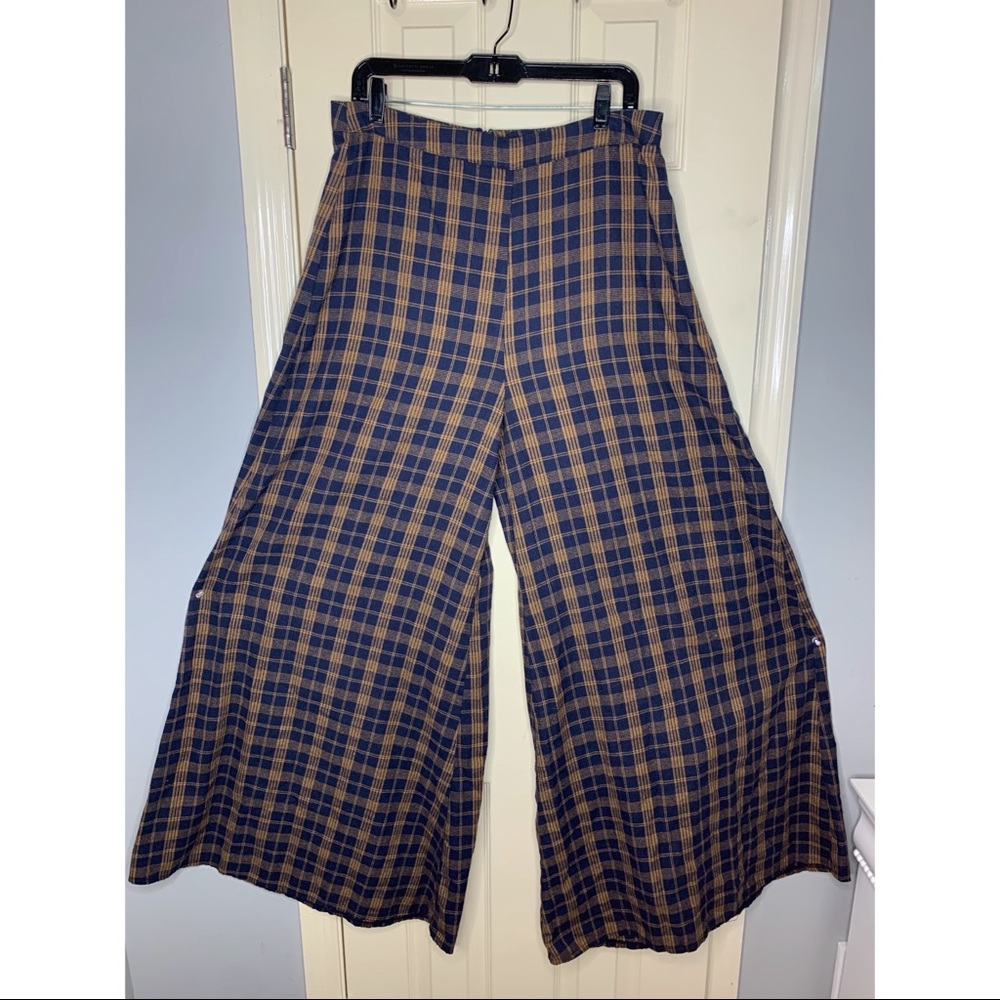 FN plaid oversized pants